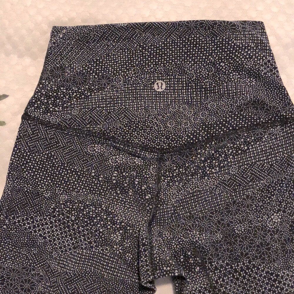 Lululemon, Align, size 2, black and white design, unseen 28”yoga pants
